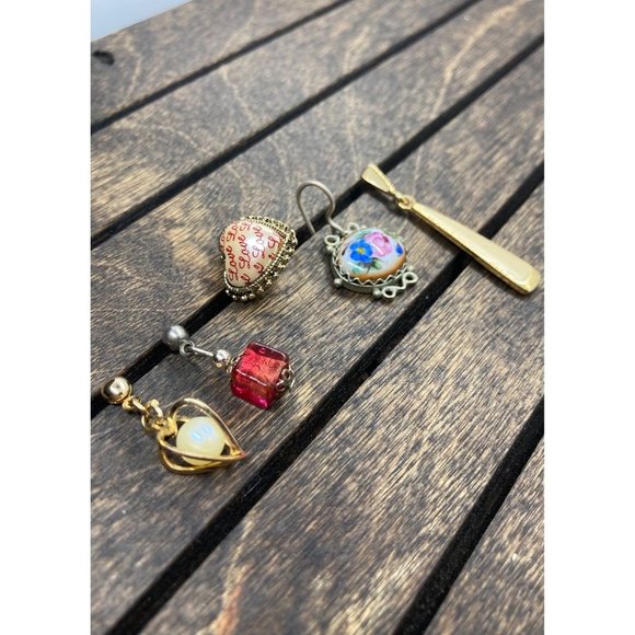 Set of 5 Single Dangle Earrings Unisex Valentines Day Heart Love Themed - Picture 4 of 4